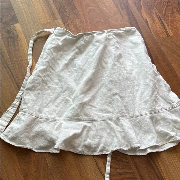 Abercrombie & Fitch Woman’s Size XS White Tie-Waist Wrap Skirt - Picture 7 of 12